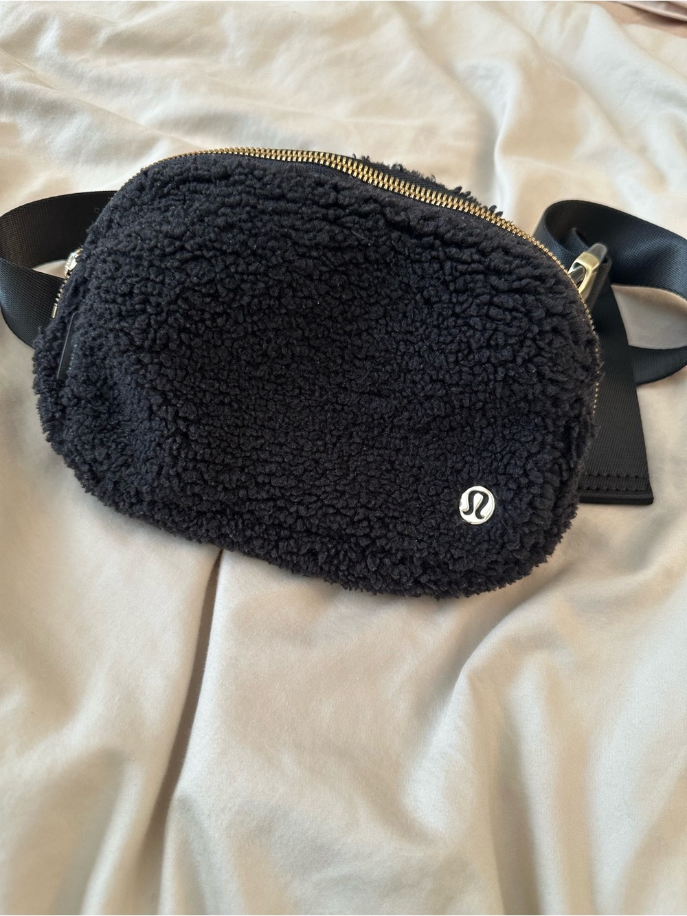 Lululemon Black Shearling Crossbody Everywhere Mini Belt Bag